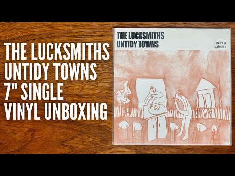 The Lucksmiths | Untidy Towns | 7" Single Vinyl Unboxing & Indie Pop Album Review