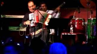 Creo En Vos -- Carlos Mejia Godoy