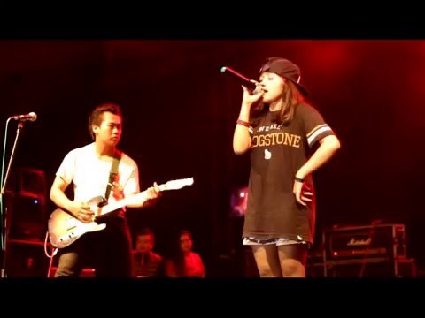 Limbah Industri   Sunset Di Tanah Anarki sid cover  Live  Konser Tahun BAru 2016 at Gelora Goentoer