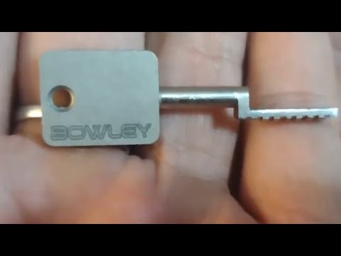 Holy Moly it's a Bowley. Landed in an Abus Rock