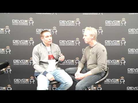 Bert Jan Schijver interviews Pieter van der Meer at Devoxx UK