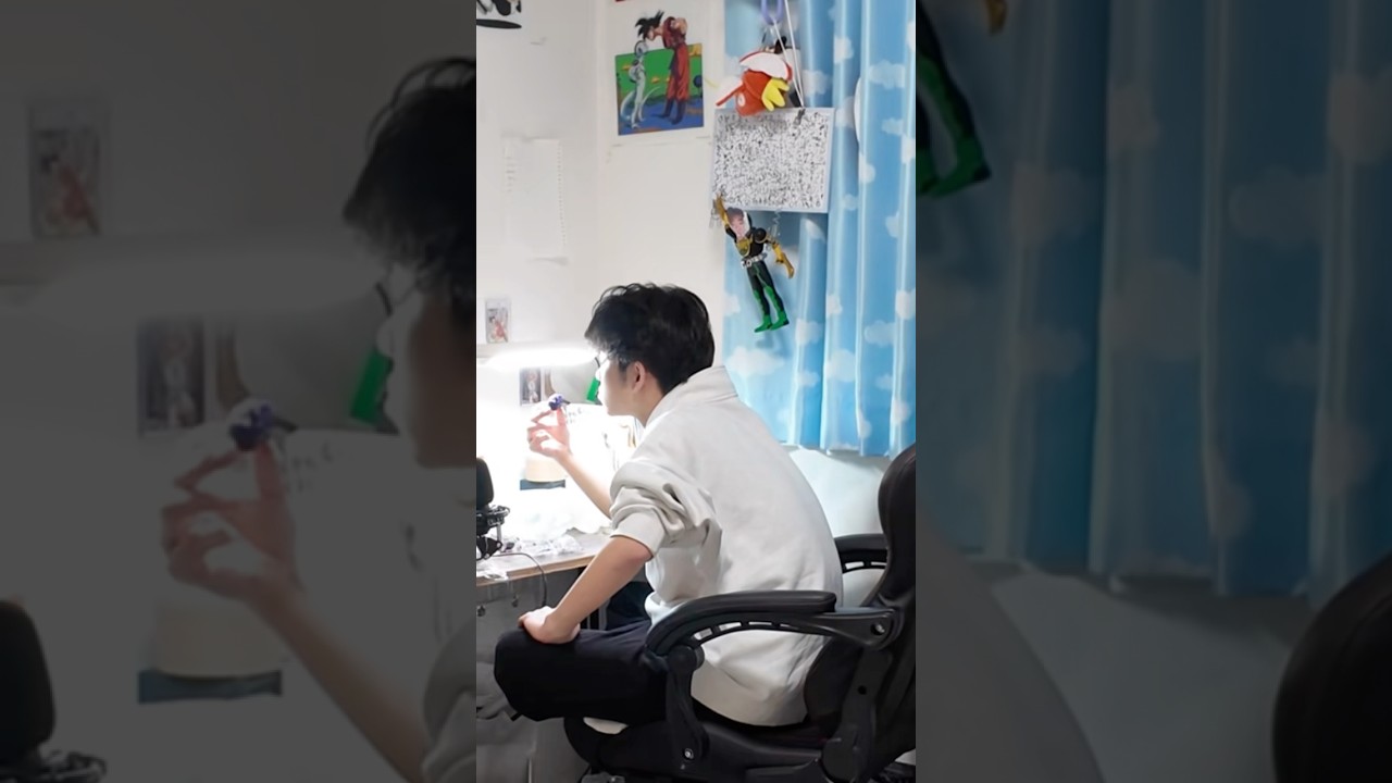 リアルコイキングがカリカリ梅ぶどうあじ食べてたんだけど、、。