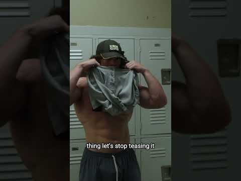 Sam Sulek Gets FREAKY Chest Pump On The Cut #shorts