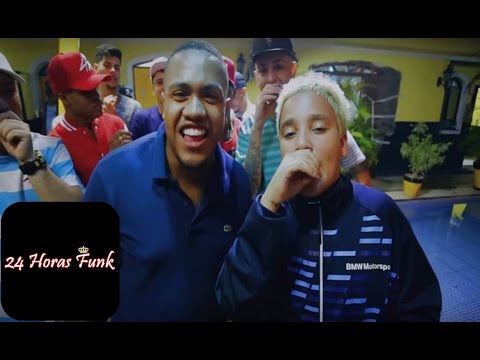 MC Pikachu - Tem Alguém No Baile (DJ R7) Part. MC Davi MC Brinquedo MC Brisola