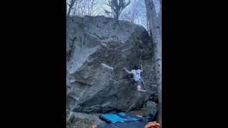 Video thumbnail de Bavona Jungle, 8A. Val Bavona