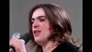 Genesis - The Return of the Giant Hogweed (Video)