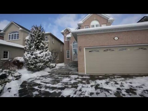 101 Hollybush Drive, Maple