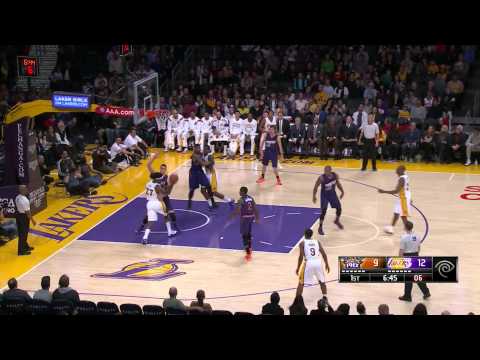 Alex Len 8 points 8 rebounds vs La Lakers 28.12.2014