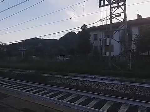 Transito IC 592 Roma Termini-Trieste Centrale alla stazione di Monzuno-Vado a 130 km/h
