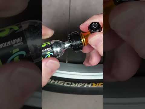 CO2-Inflator für Fahrradreifen: So verwenden Sie ihn. #Fahrradreparatur #Fahrrad