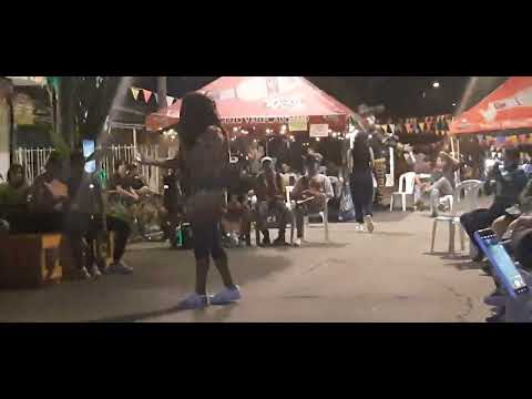 Rastacuando yo me llamo en Bugalagrande juanes en el piano