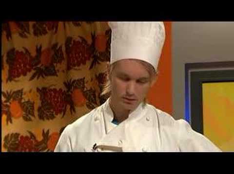 Pierre (Björn Gustafsson) Gör Varmkorv  - Morgonsoffan