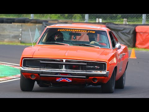 Driving The General Lee Used In The Dukes Of Hazzard Movie - Sean William Scott And Johnny Knoxville