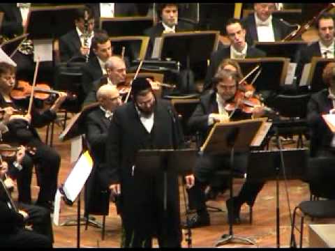 Cantor yaakov Rosenfeld   First time singing On stage גשם2005