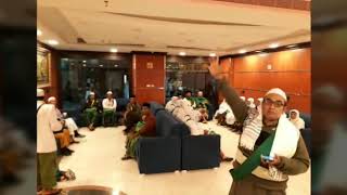 preview picture of video 'umroh wakafa tour & travel pondok pesantren al amin 2019'