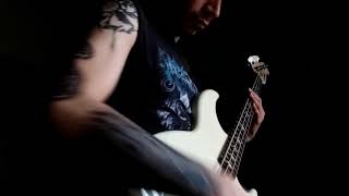 Video thumbnail for Yamaha bb414 bass by Edgar Gzz