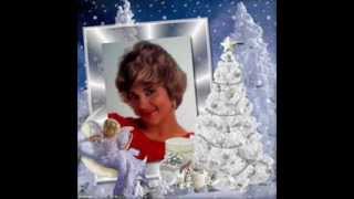 Laura Canales White Christmas