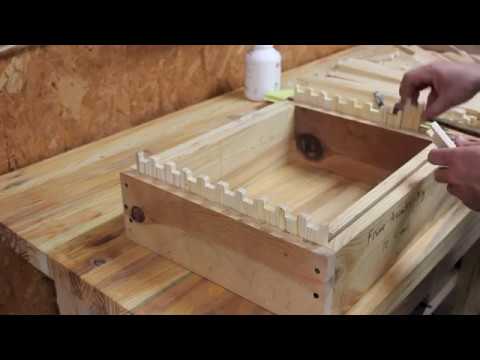 , title : 'Quick and easy beehive frame assembly jig'