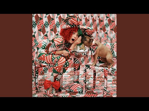 Videoclip de 2 Minutes ‘Til New Years — Sia