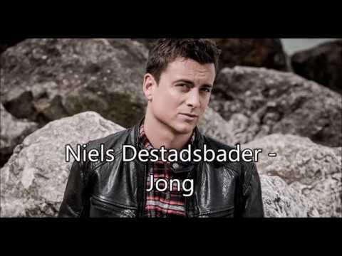 Niels Destadsbader - Jong (Lyric Video)