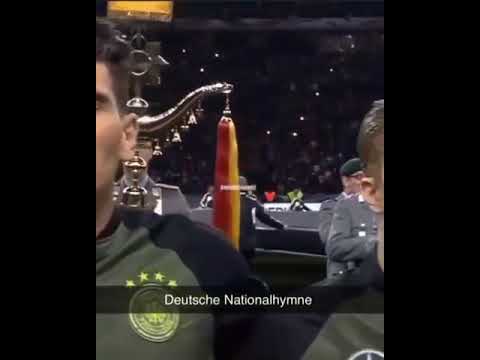 Deutsche Nationalhymne mit "Ausländern"