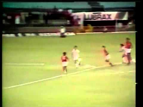 America 3x0 Desportiva (ES) - Brasileirão 1977.flv