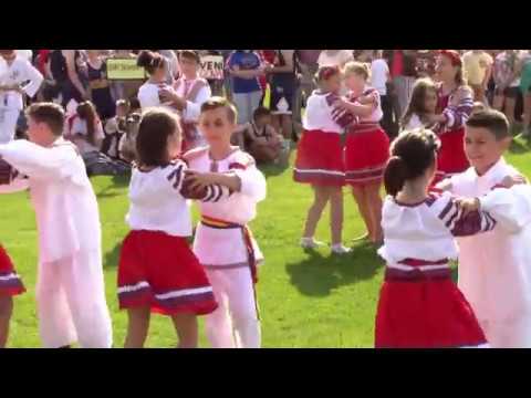 Trupa de dansuri a Casei de Cultură Ch-Criș la Cupa Crisius 2018