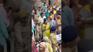 Download lagu Shilpa Shetty said, 'Radhe Radhe' after visiting Banke Bihari Temple in Vrindavan. mp3