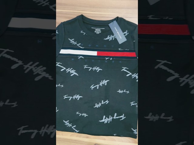 Vídeo relacionado con Tommy Hilfiger Camiseta de Manga Corta Infantil Unisex Essential tee con Cuello Redondo, Azul (Twilight Navy), 5 Años