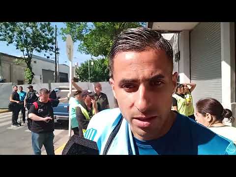 @diazgermann10 ..muy emocionado. El llanto le prohíbe seguir hablando .agradece el trato recibido