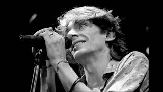 Amor descartable - Virus (En vivo Obras Sanitarias, Mayo de 1986)