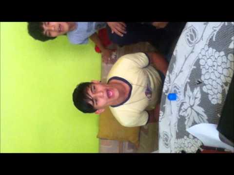 ONE DIRECTION- Whats Makes You Beautiful Lirycs (Juan Erection) cover .wmv
