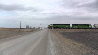 preview picture of video 'BNSF 8135'
