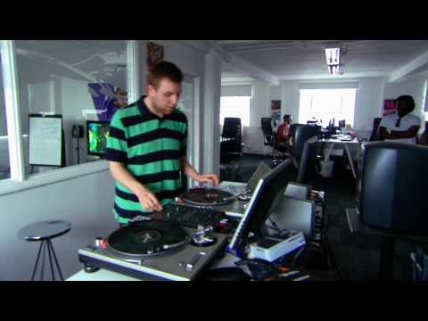 DJ Hero 2 - Behind The Music