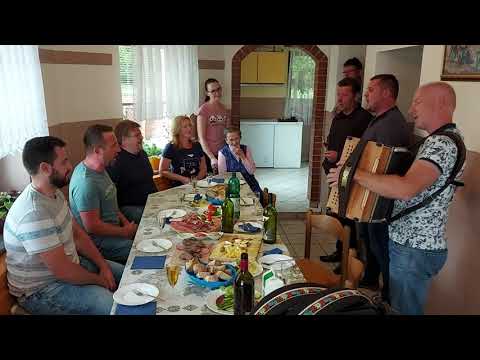 Ansambel Jarica- Kje mamici bi rož nabral ( Lojze Slak)