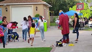 Payaso Pikorete Celebrando el Cumpleaños de Jr en Ocoee Fl Zapatos