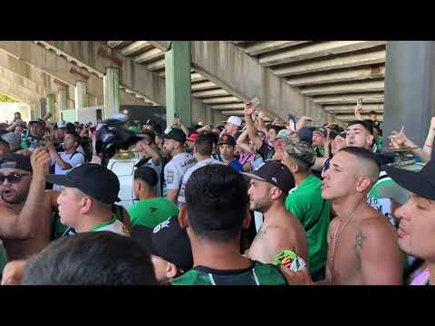 "Nueva Chicago Ascenso Argentina vs Estudiantes (BsAs) Futbol Hinchada" Barra: Los Pibes de Chicago • Club: Nueva Chicago