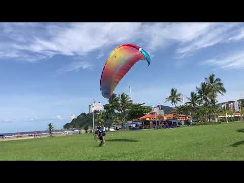 Pouso voo 216 de Paramotor IKE Costa - 07/04/22 - São Vicente