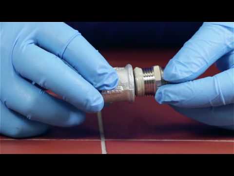 Анаэробный клей WEICONLOCK AN 301-72 герметизация труб и фланцев с PTFE видео