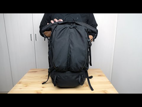 Remote Equipment Alpha 31 - Innovative & Versatile bag for outdoor adventures, travel & EDC use