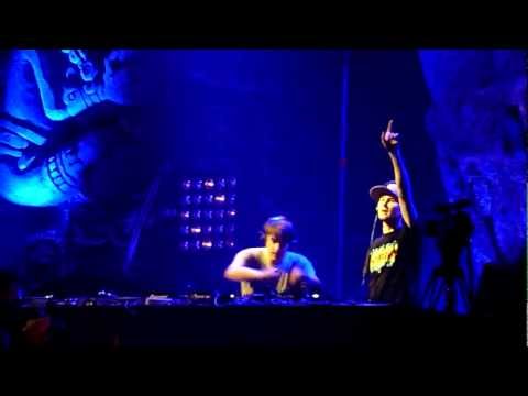 Camo & Krooked (2) - Pirate Station Apocalypse - Stadium Live - 27.10.12