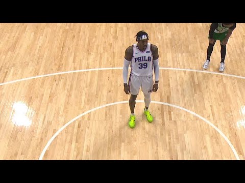 Sixers big man Dwight Howard shoots his free throws from the deepest point in the circle possible