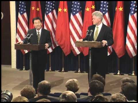 Pres. Clinton and Prem. Zhu at a Press Conference (1999)