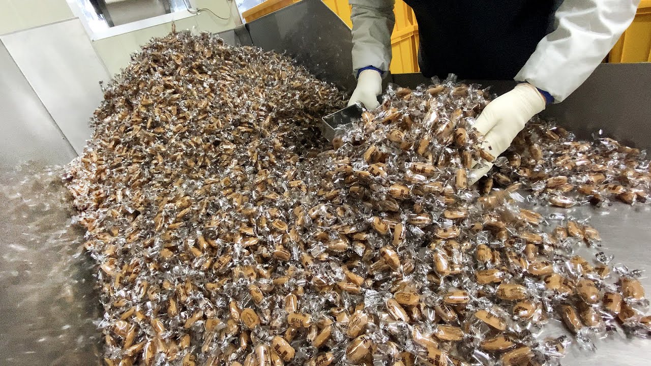 이 카라멜 모르면 간첩!? 하루 3000봉지 팔리는 40년 된 땅콩카라멜 공장┃40-year-old peanut caramel factory, Korean street food