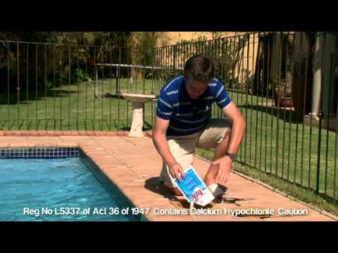 How to fix green pool water