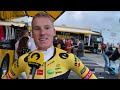 Mike Teunissen geniet van rode trui Robert Gesink in Vuelta: "Bekroning voor hem" - WIELERFLITS