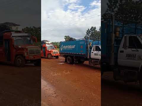 Por la ruta a Cumaribo Vichada 🇨🇴 Flota la macarena