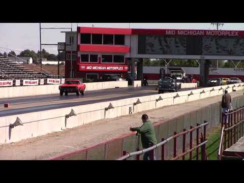 2020 Pure Stock Drags - HEMI 'Cuda vs. Supercharged Studebaker Lark