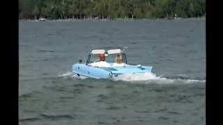 preview picture of video 'Blue Amphicar in Action.wmv'