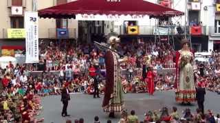 preview picture of video 'Ball dels gegants d'Olot 2014'